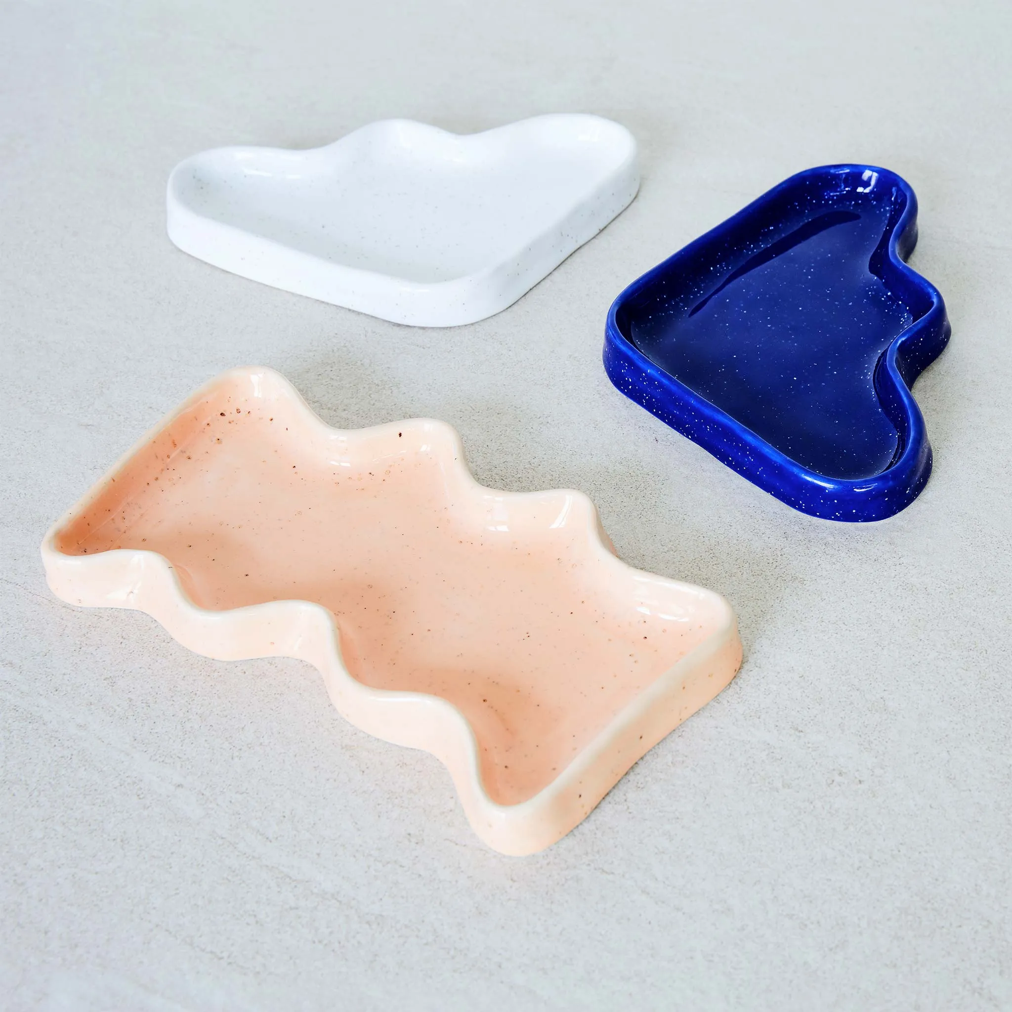 5mm Paper Ceramic Wave Tray Rectangle Peach