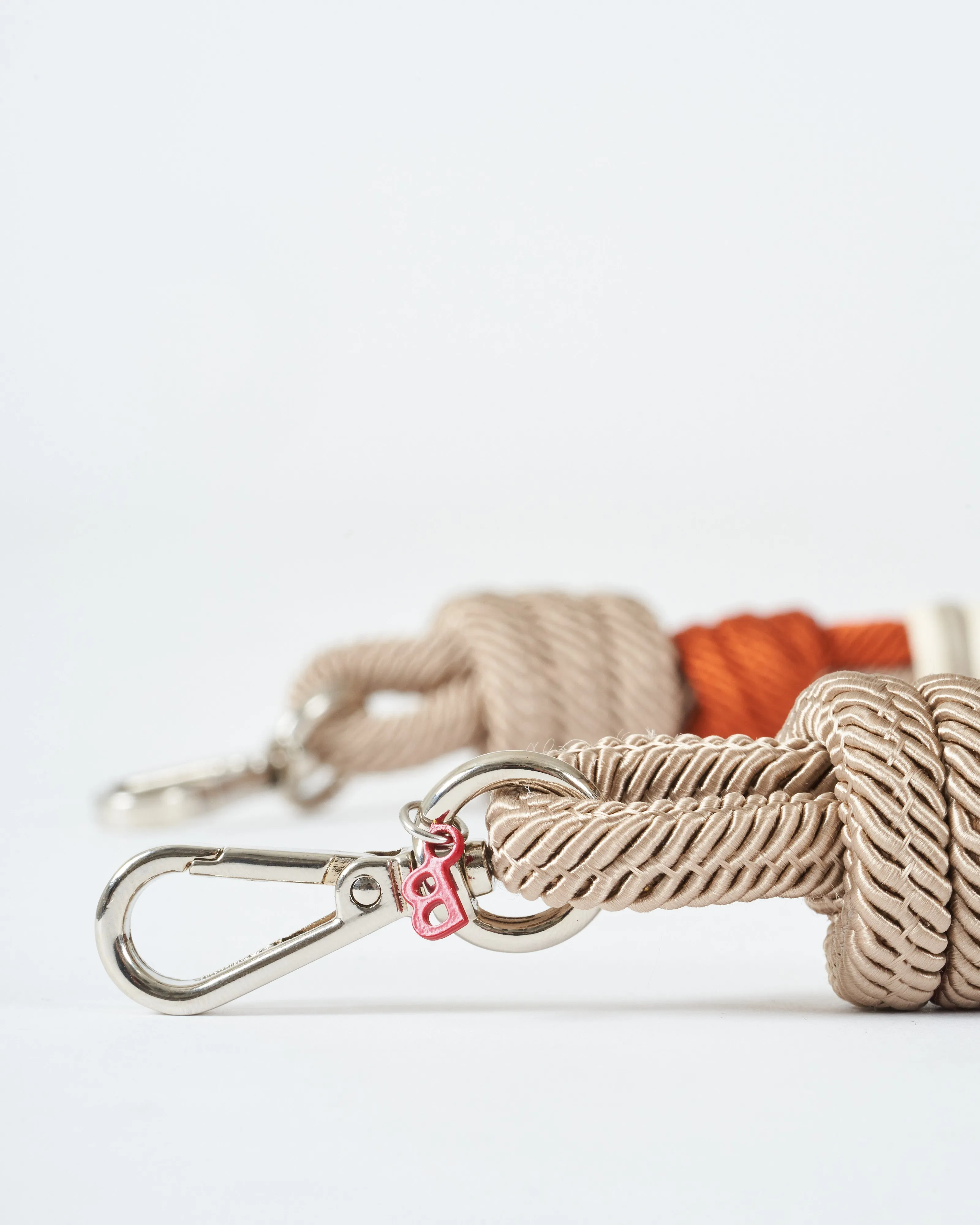 alice strap short