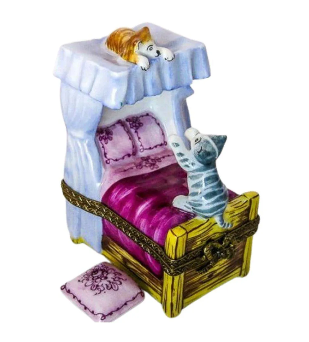 Brand Name: Playful Cat Bed - 3 Day Delay