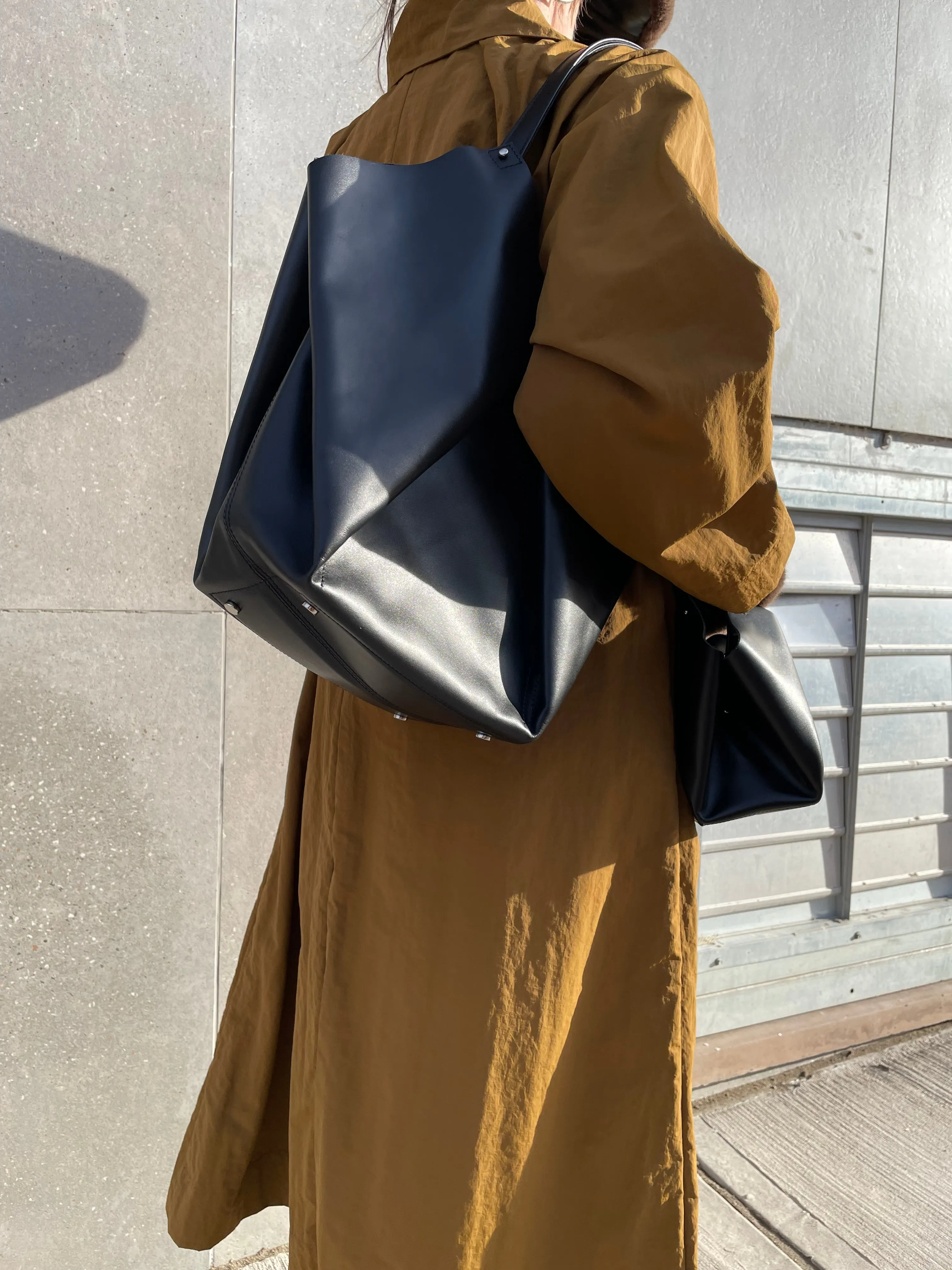 COROLLA BAG