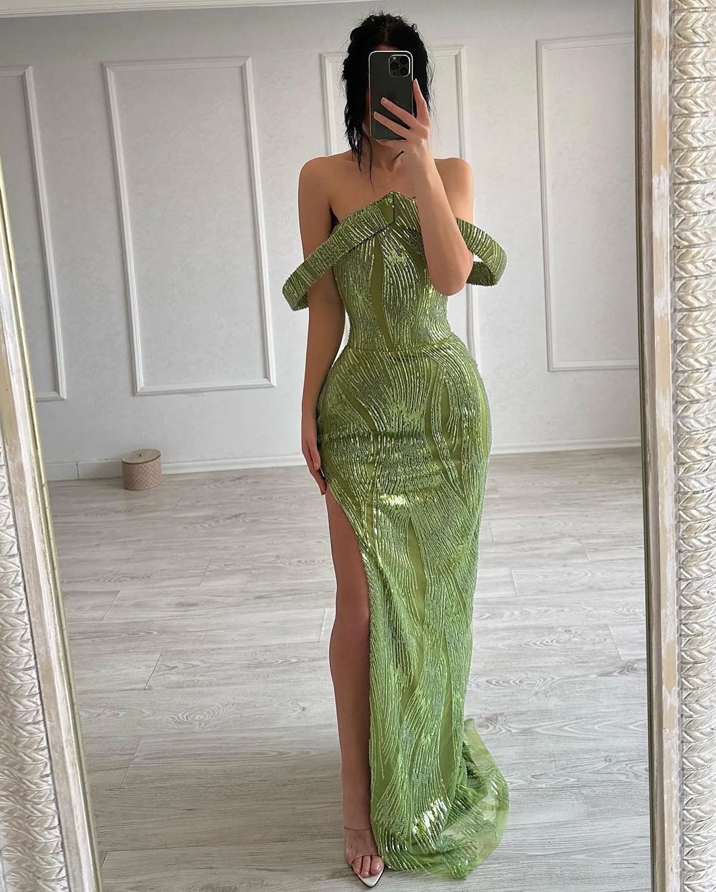 Fabulous Mermaid Sleeveless Satin Sequined Split Limegreen Prom Dress
