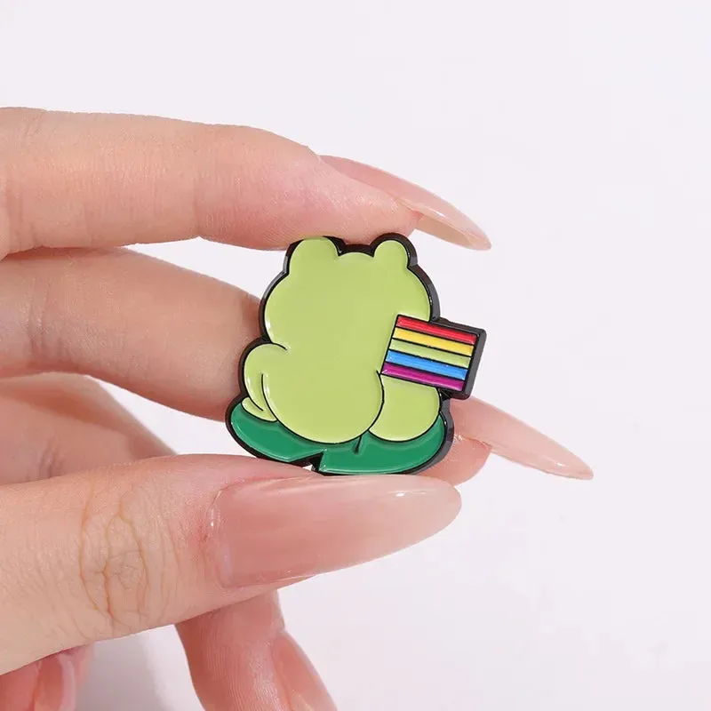 Kawaii Rainbow Frog Enamel Pin 🐸🌈 - Adorable Cartoon Brooch for Kids & Friends! Cute Backpack Badge Gift 🎁✨