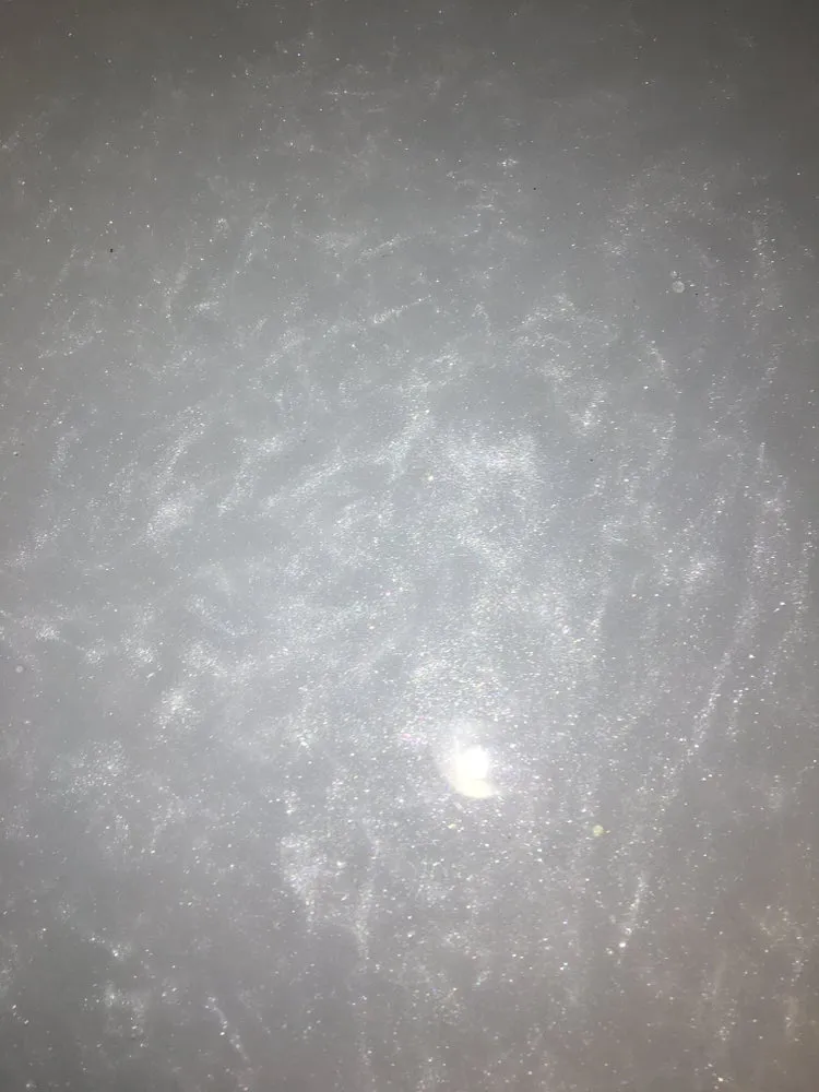 Lore Luxury Pearl White Metallic Bath Bomb