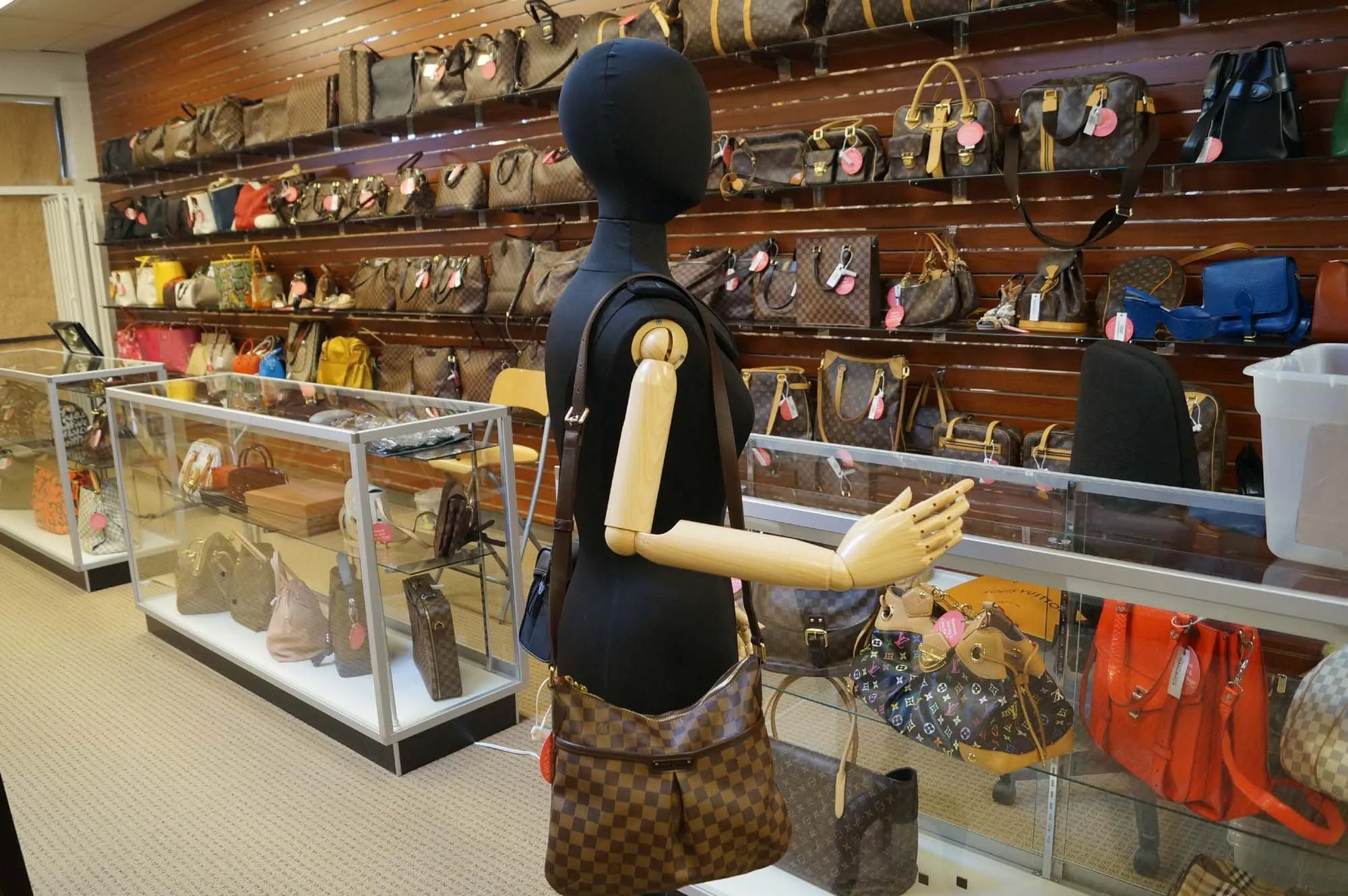 LOUIS VUITTON Damier Ebene Bloomsbury Pm Shoulder Bag
