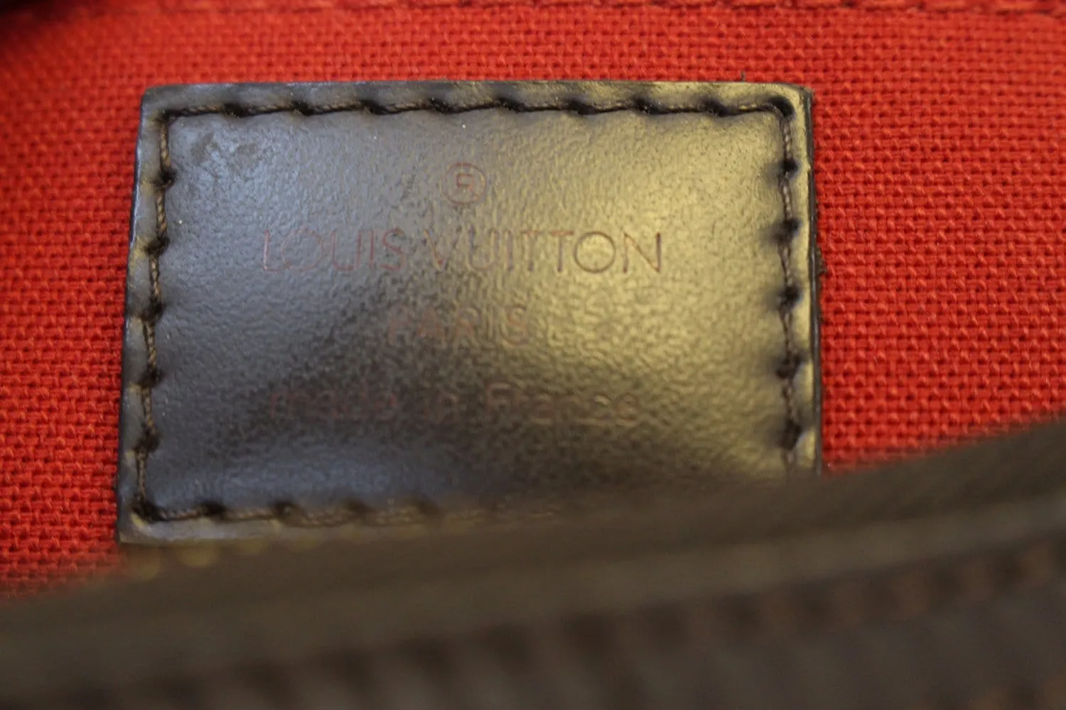 LOUIS VUITTON Damier Ebene Thames GM Shoulder Bag