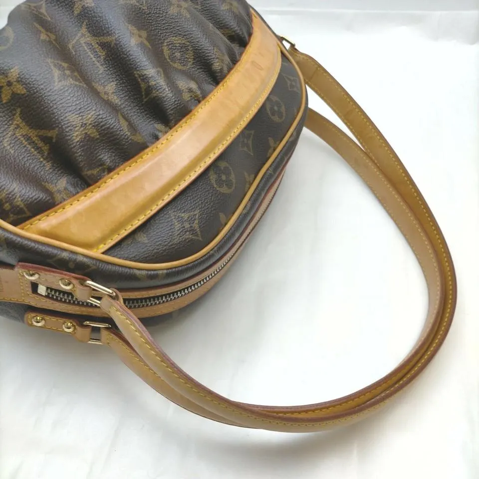 Louis Vuitton Limited Edition Monogram Kara Shoulder bag 862880