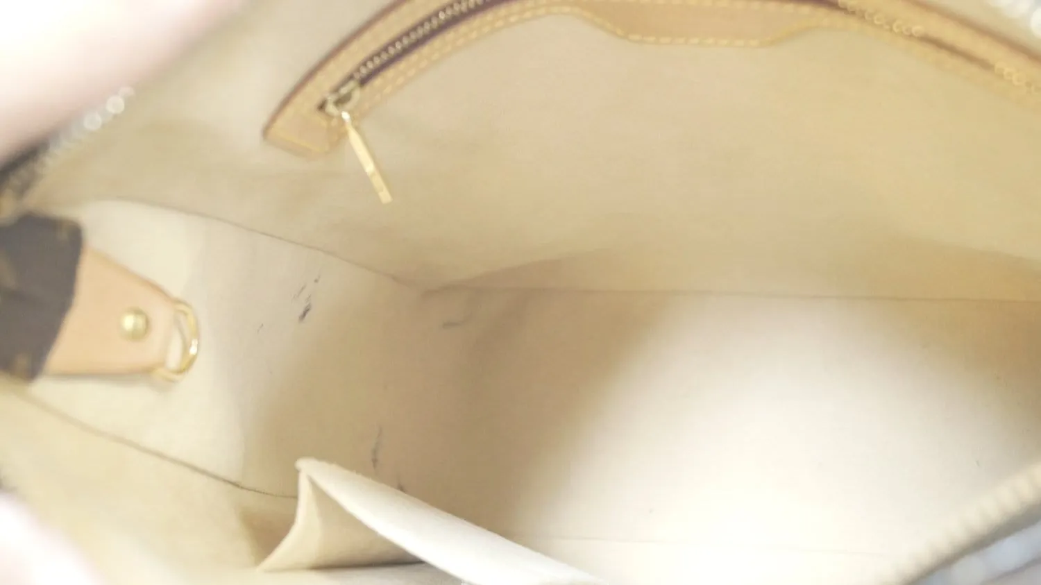 LOUIS VUITTON Monogram Canvas Looping GM Shoulder Bag