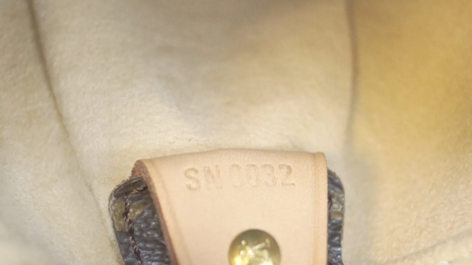 LOUIS VUITTON Monogram Canvas Looping GM Shoulder Bag