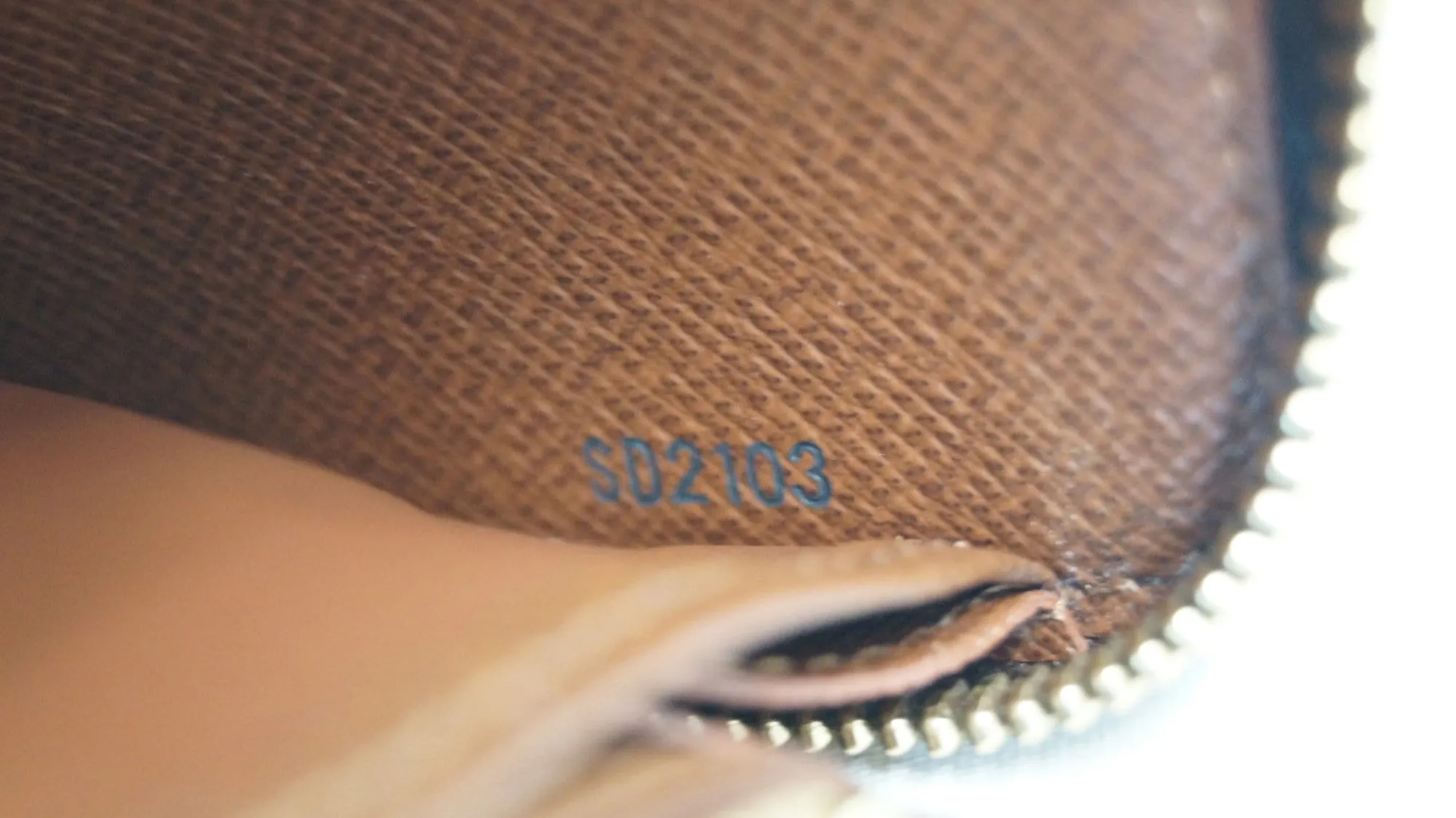LOUIS VUITTON Monogram Canvas Zippy Long Wallet