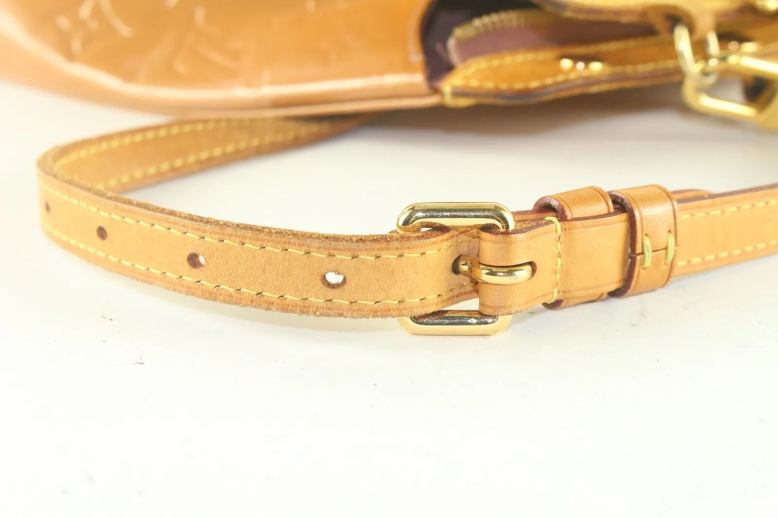 Louis Vuitton Nude Monogram Vernis Brea Tote 2way with Strap 9LK725K