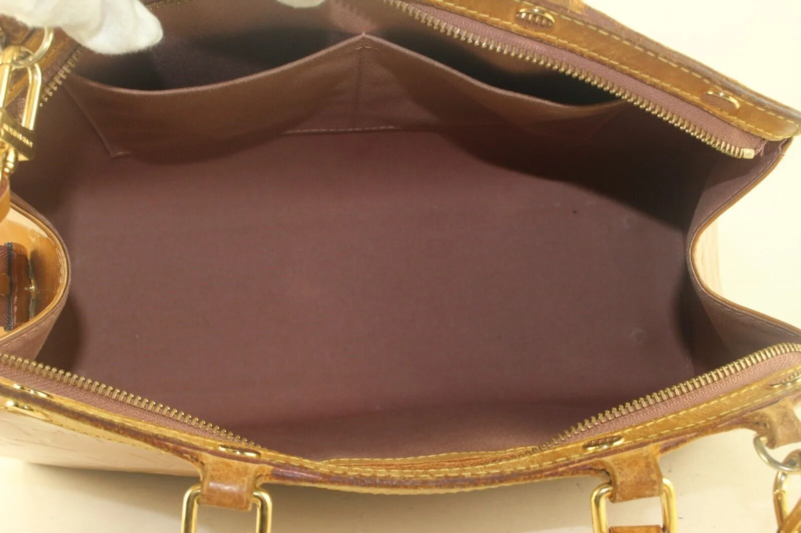 Louis Vuitton Nude Monogram Vernis Brea Tote 2way with Strap 9LK725K