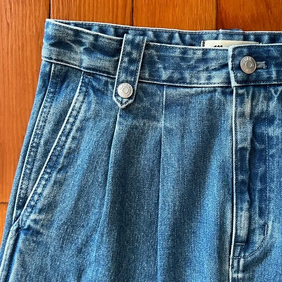 NWT - Madewell Denim Pleated Mini Skirt in Upton Wash - Size 25