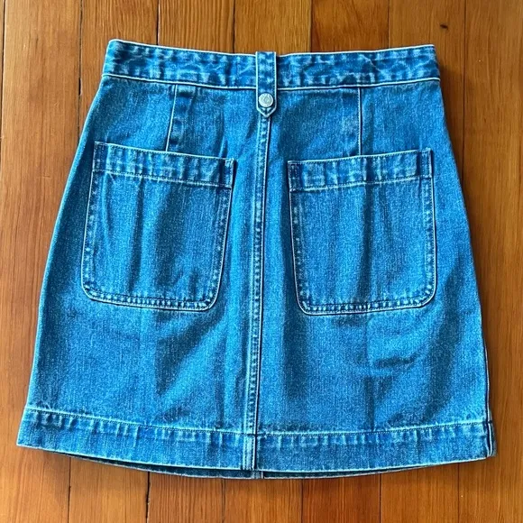 NWT - Madewell Denim Pleated Mini Skirt in Upton Wash - Size 25