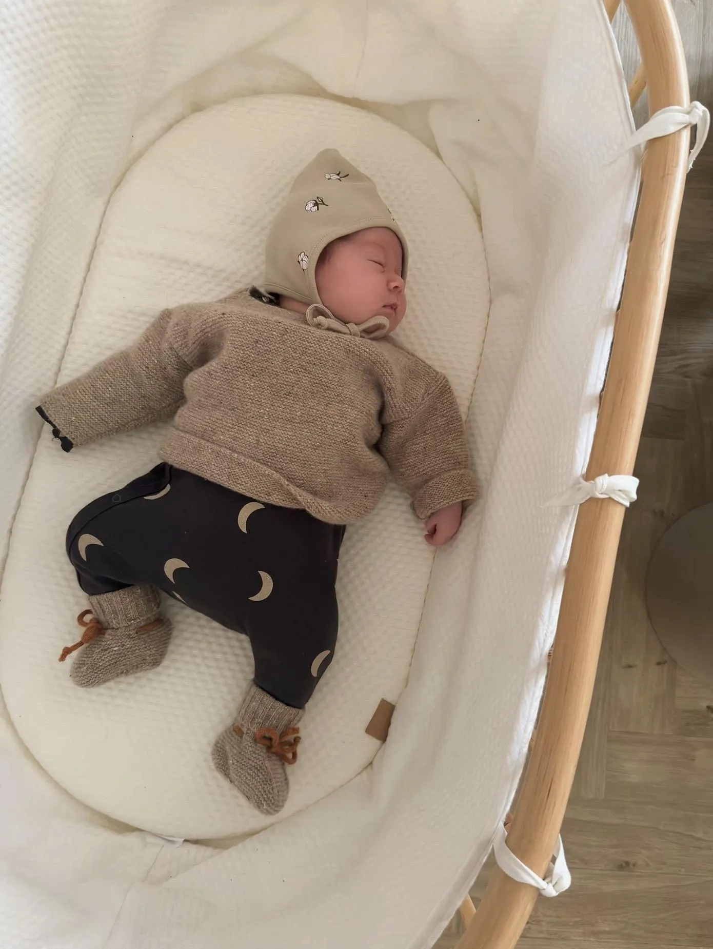 Oatmeal Shoulder Button Wool Jumper