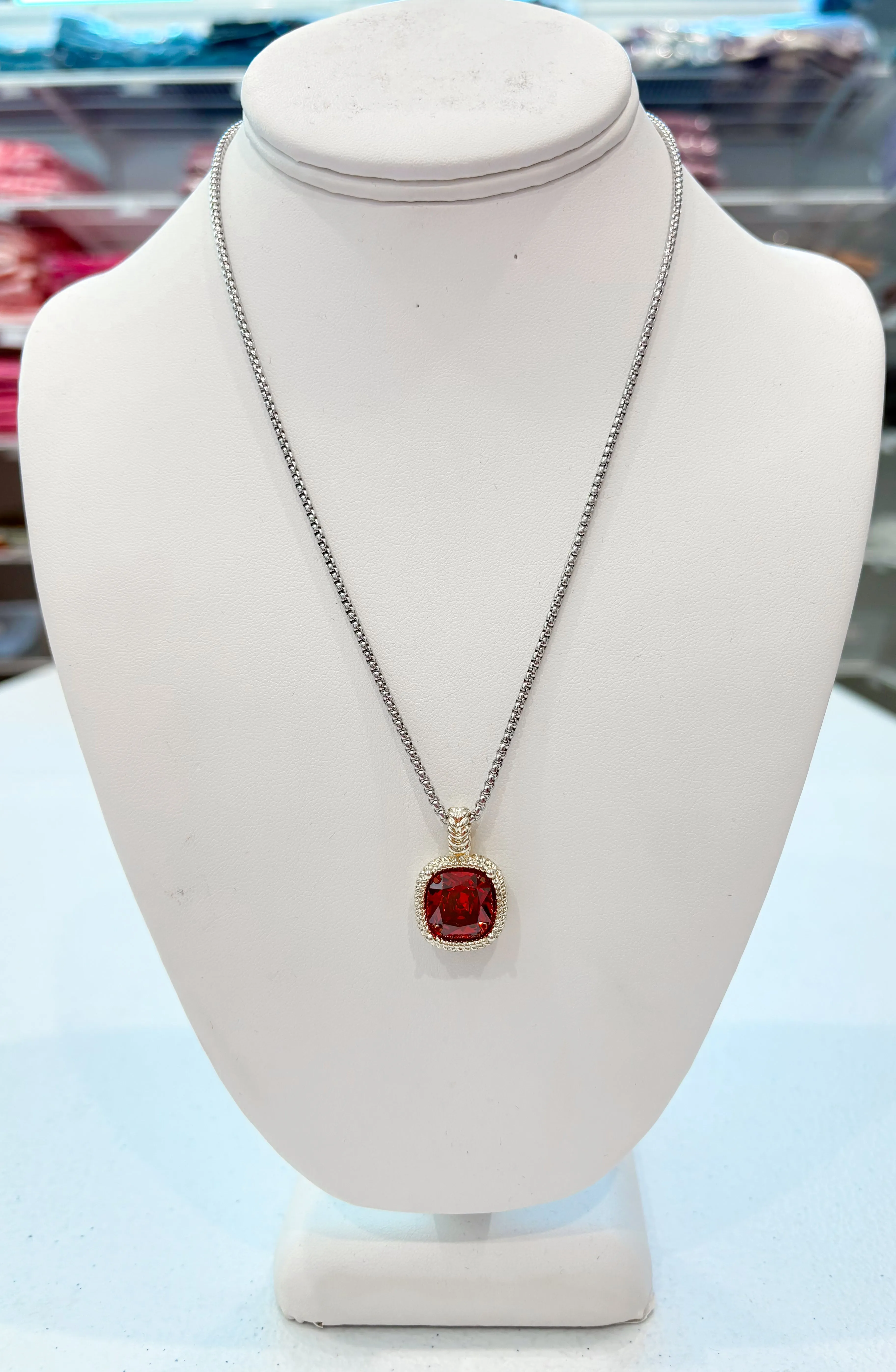 Rose Pendant Necklace