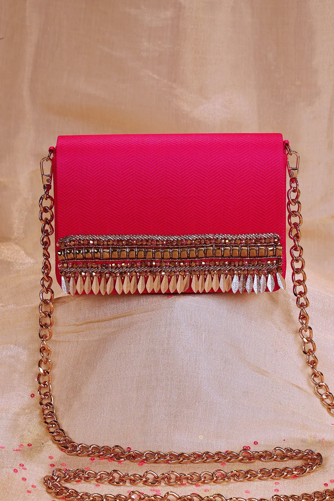 Spider Lily Juttis & Handbag Combo
