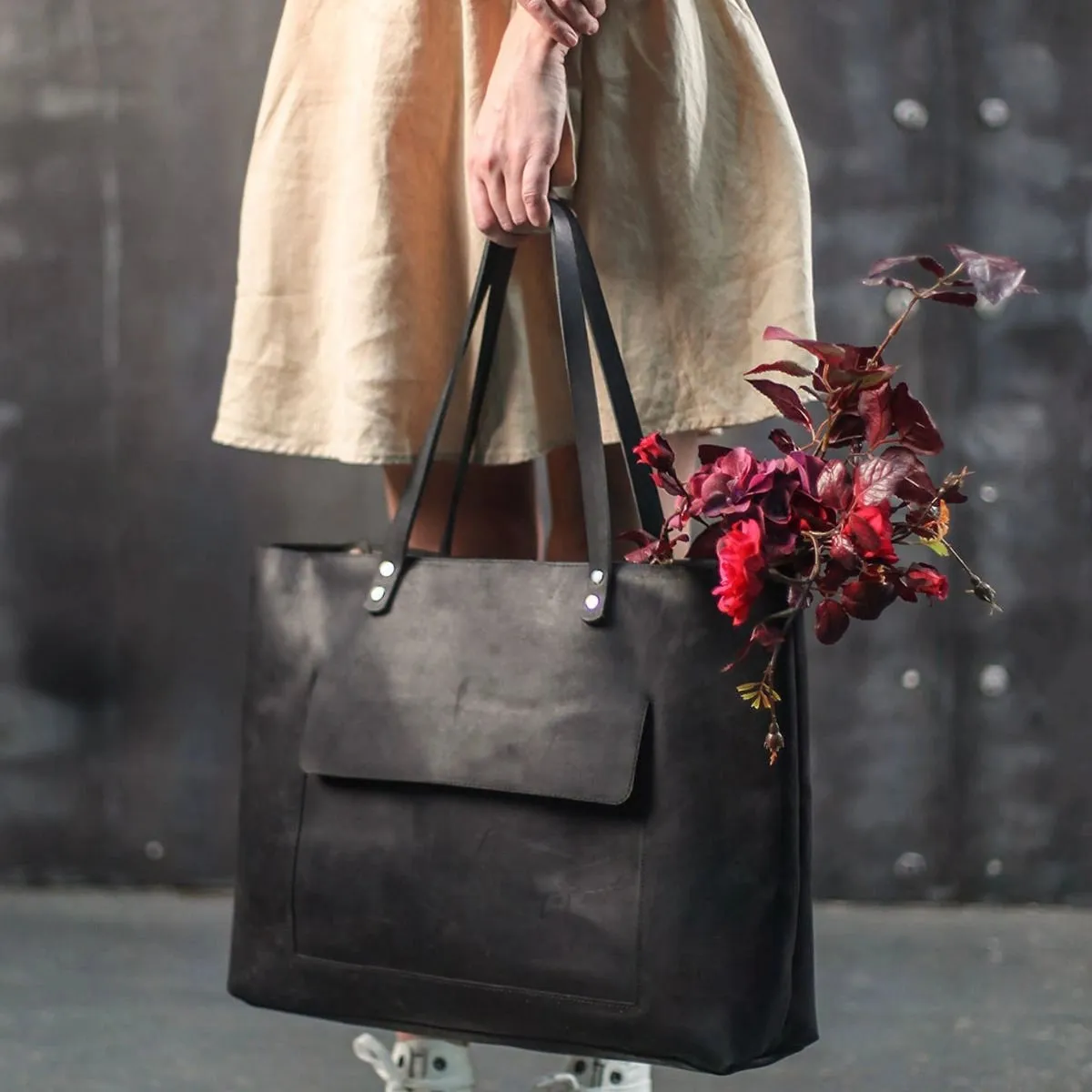 The Aurora Carryall