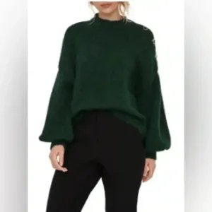 Veto Moda Ratana Button Shoulder Sweater